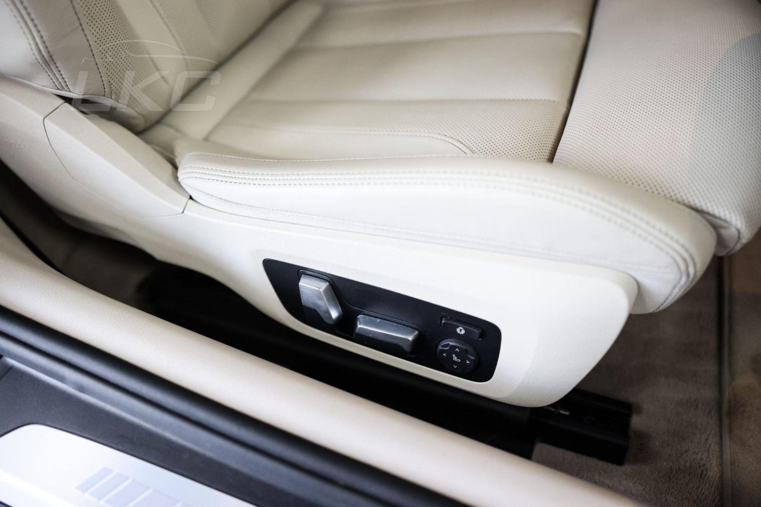 BMW 8 Series
