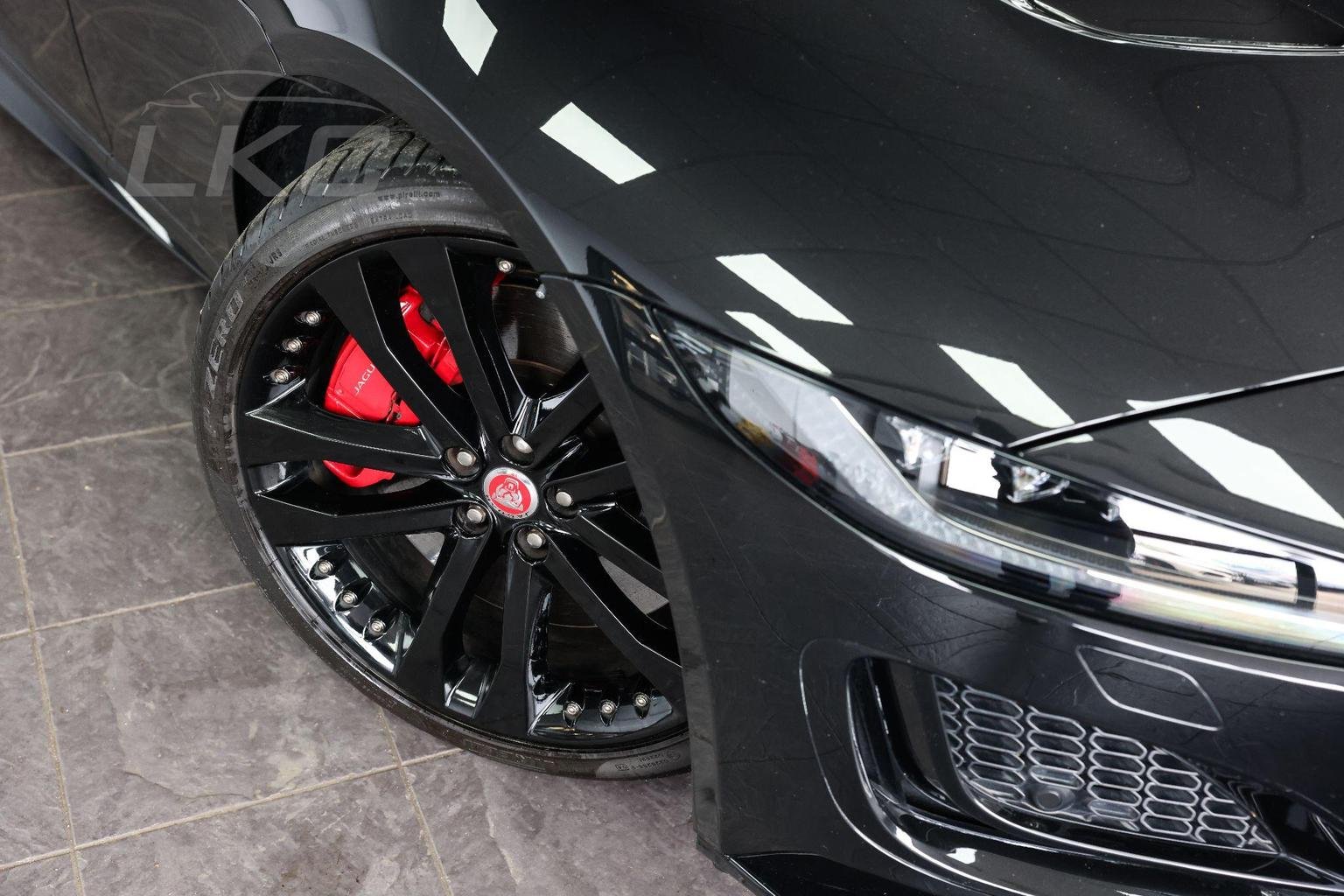 Jaguar F Type