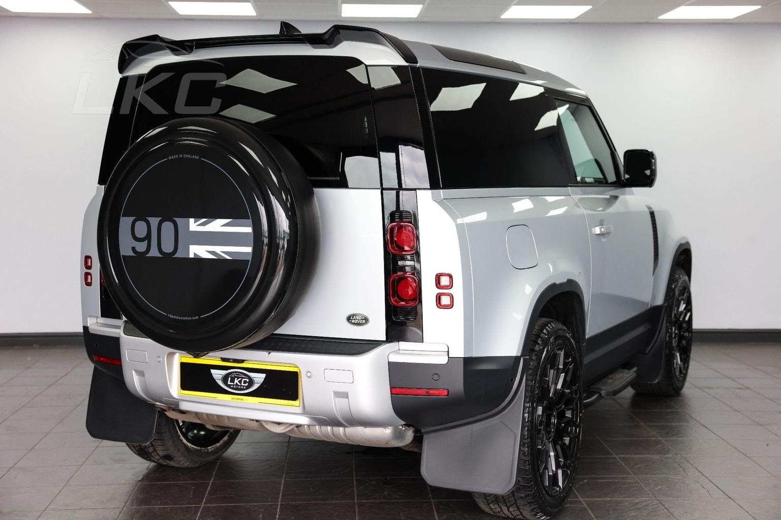 Land Rover 90