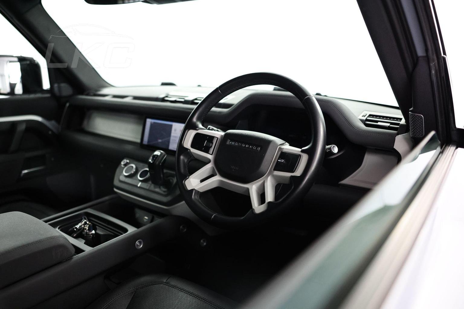 Land Rover 90