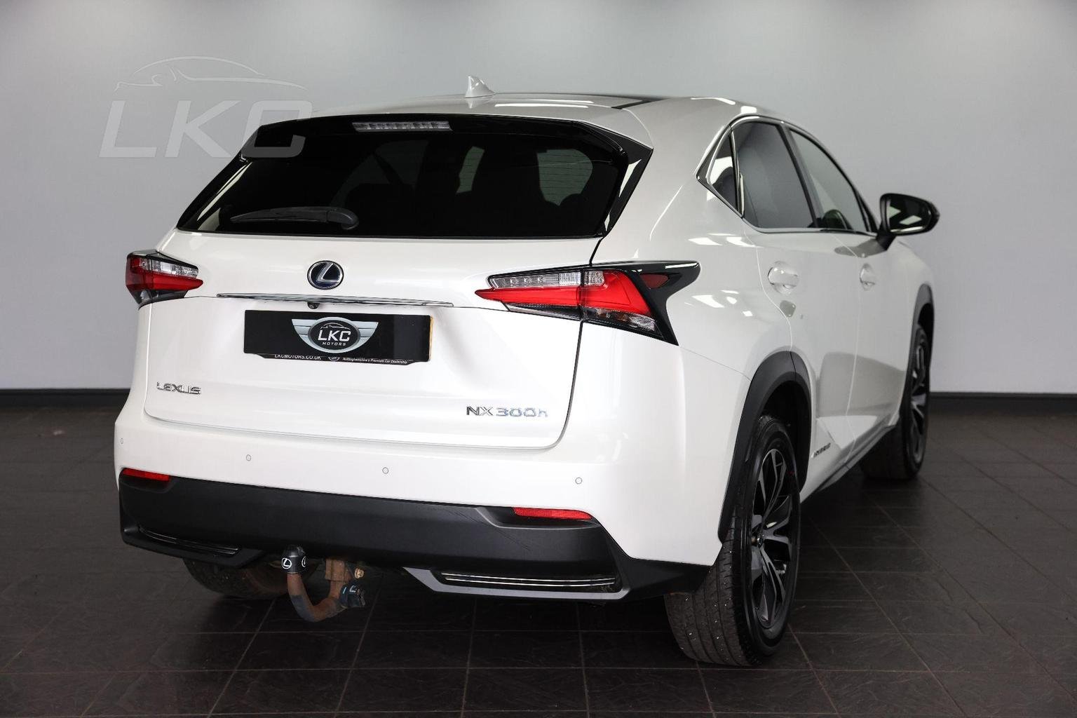 Lexus NX 300h