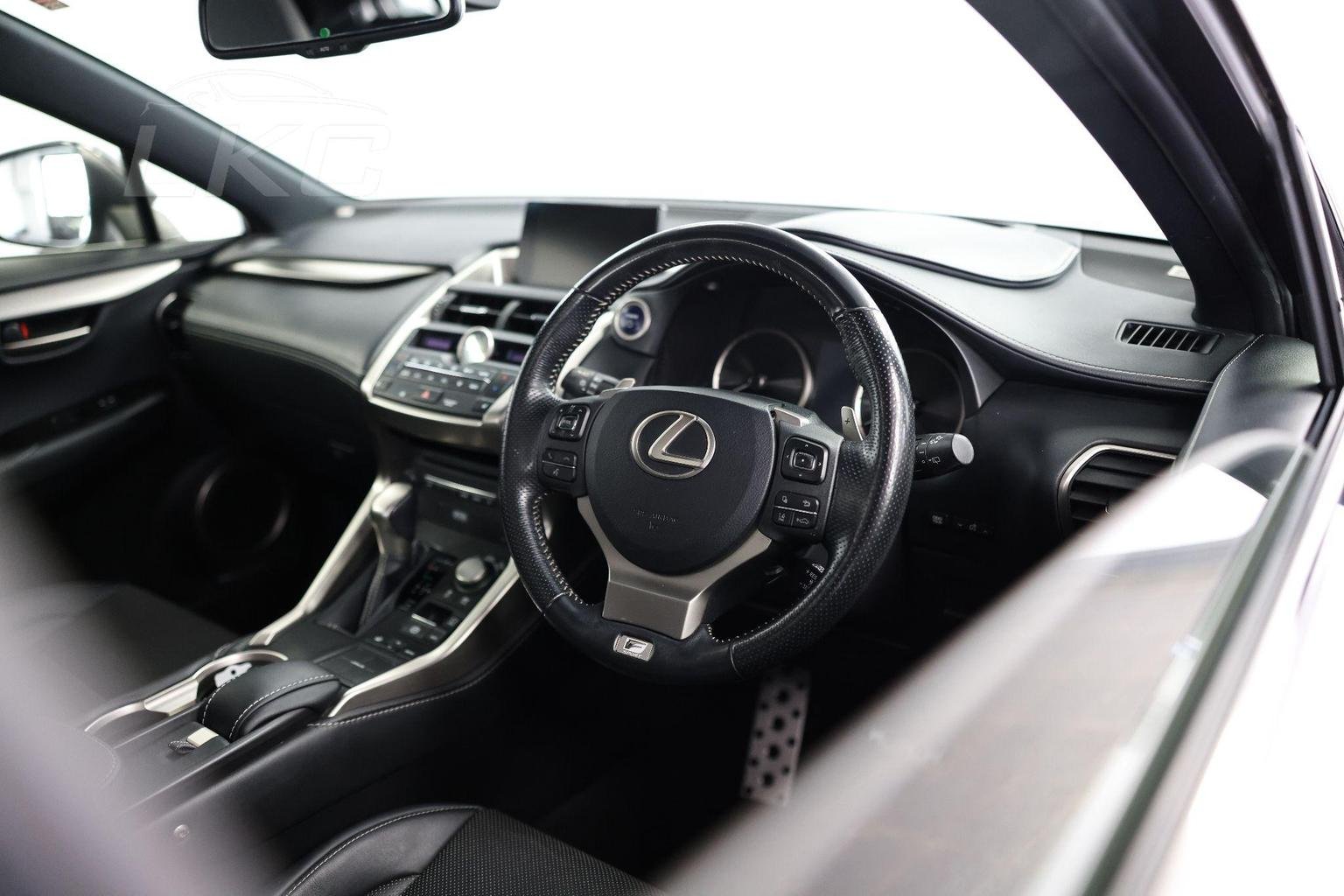 Lexus NX 300h