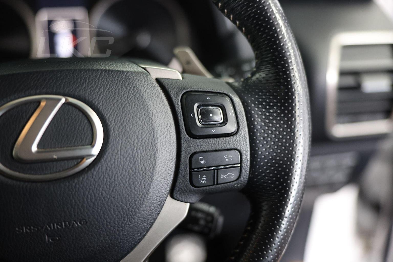 Lexus NX 300h