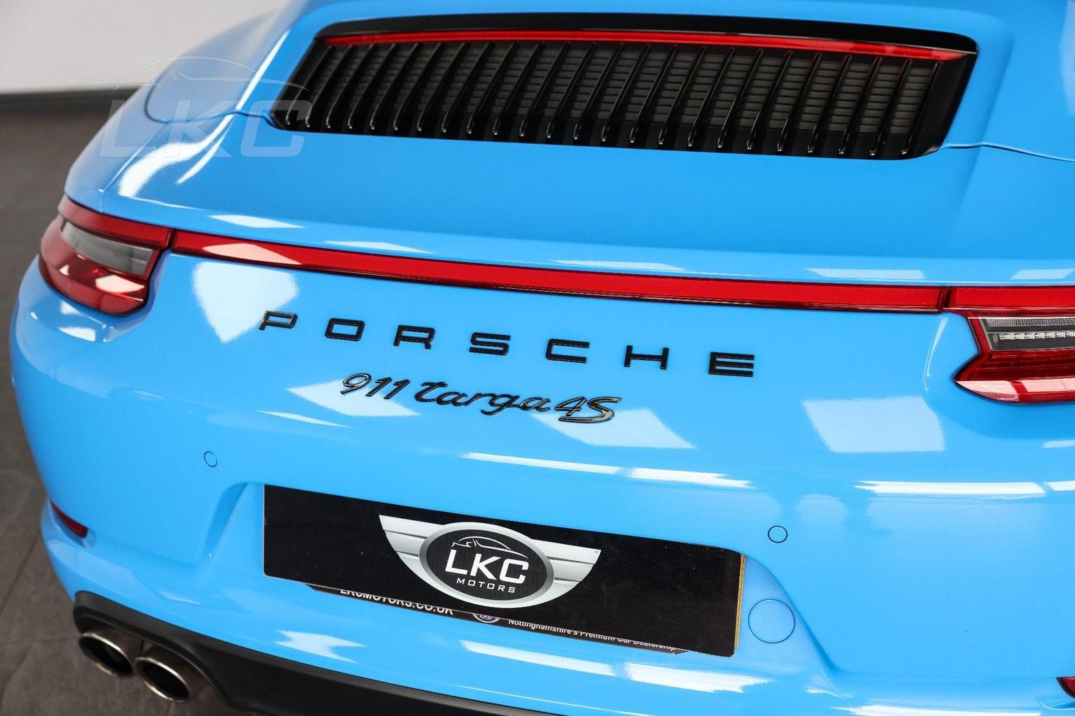 Porsche 911