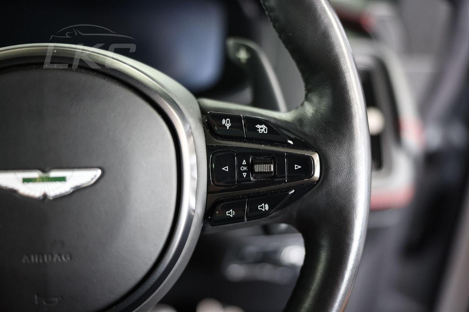 Aston Martin DBX