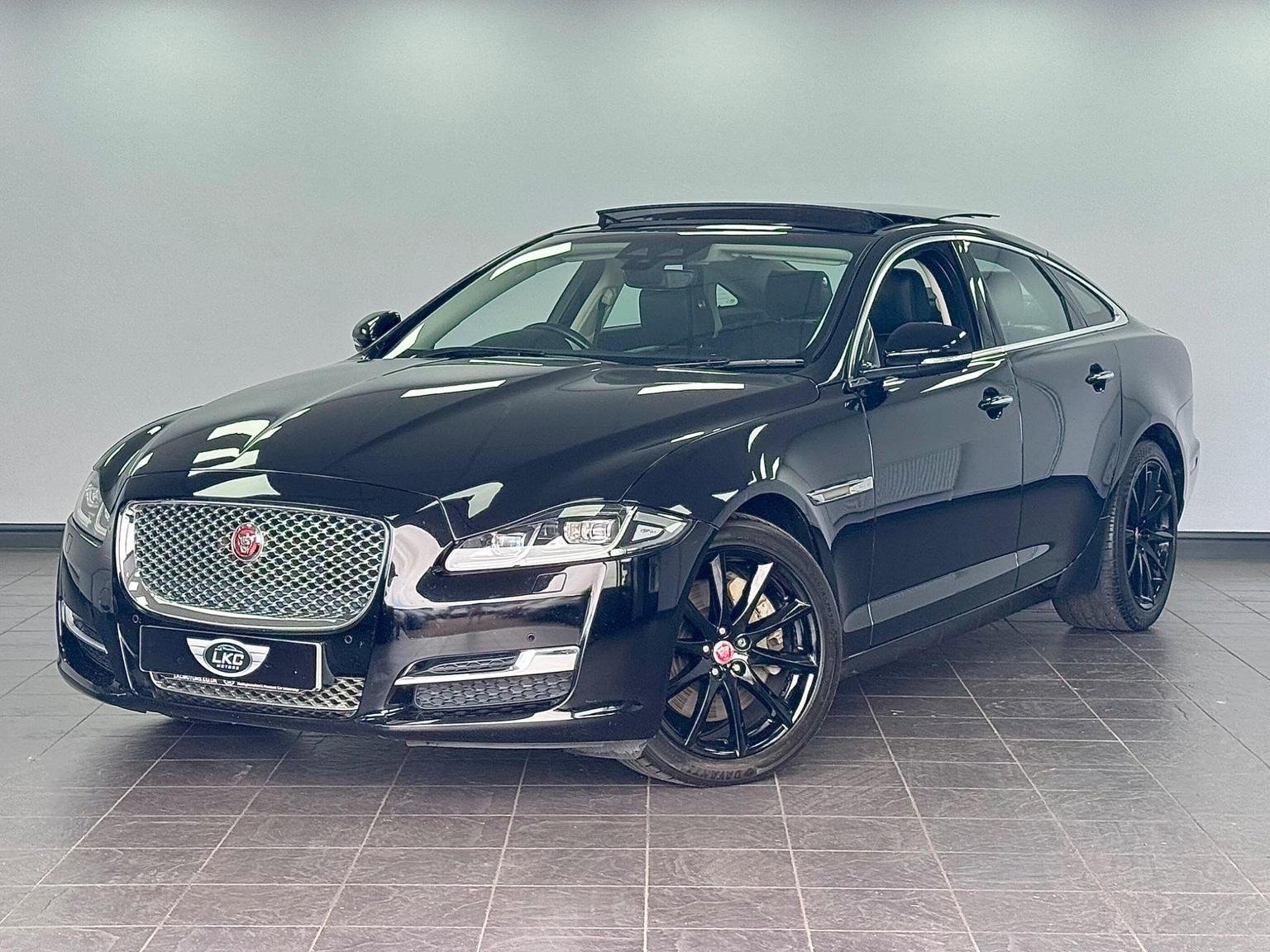 Jaguar XJ