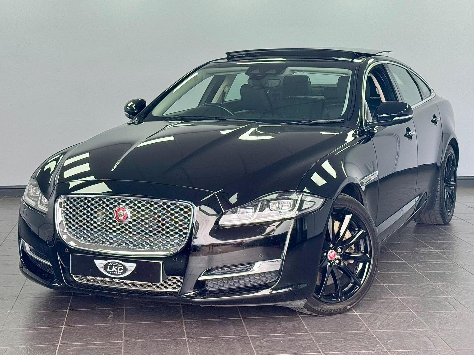 Jaguar XJ