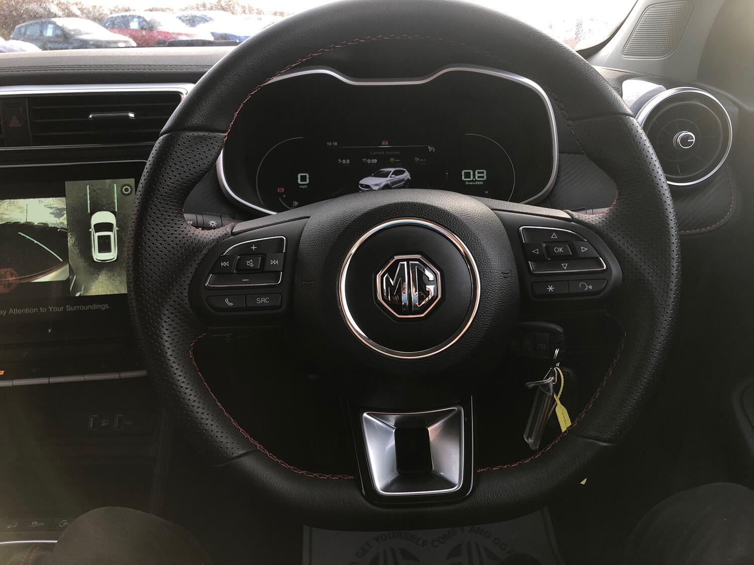 MG ZS