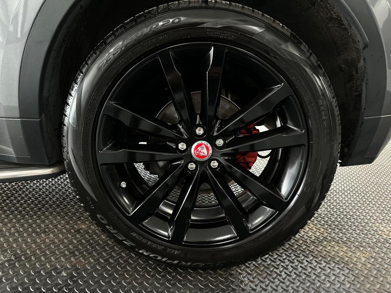 Jaguar E Pace