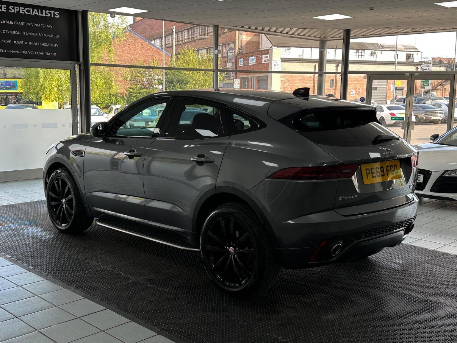 Jaguar E Pace