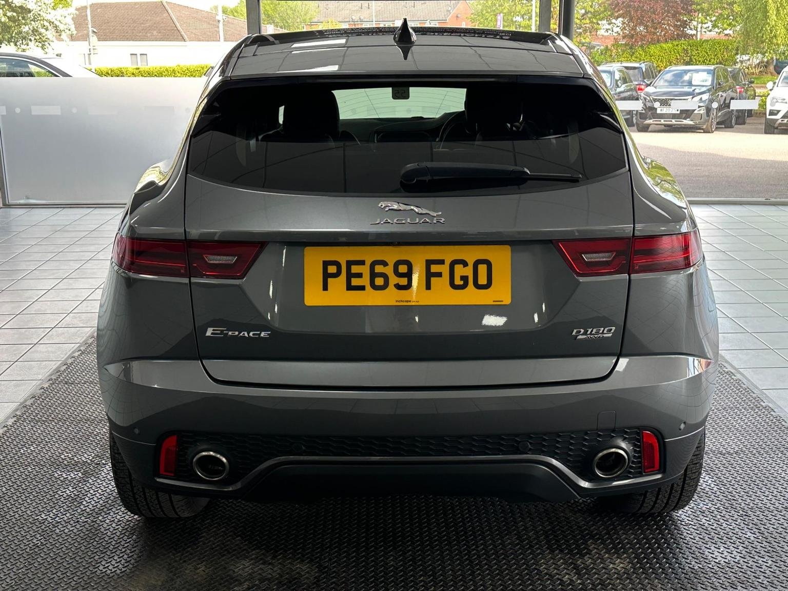 Jaguar E Pace