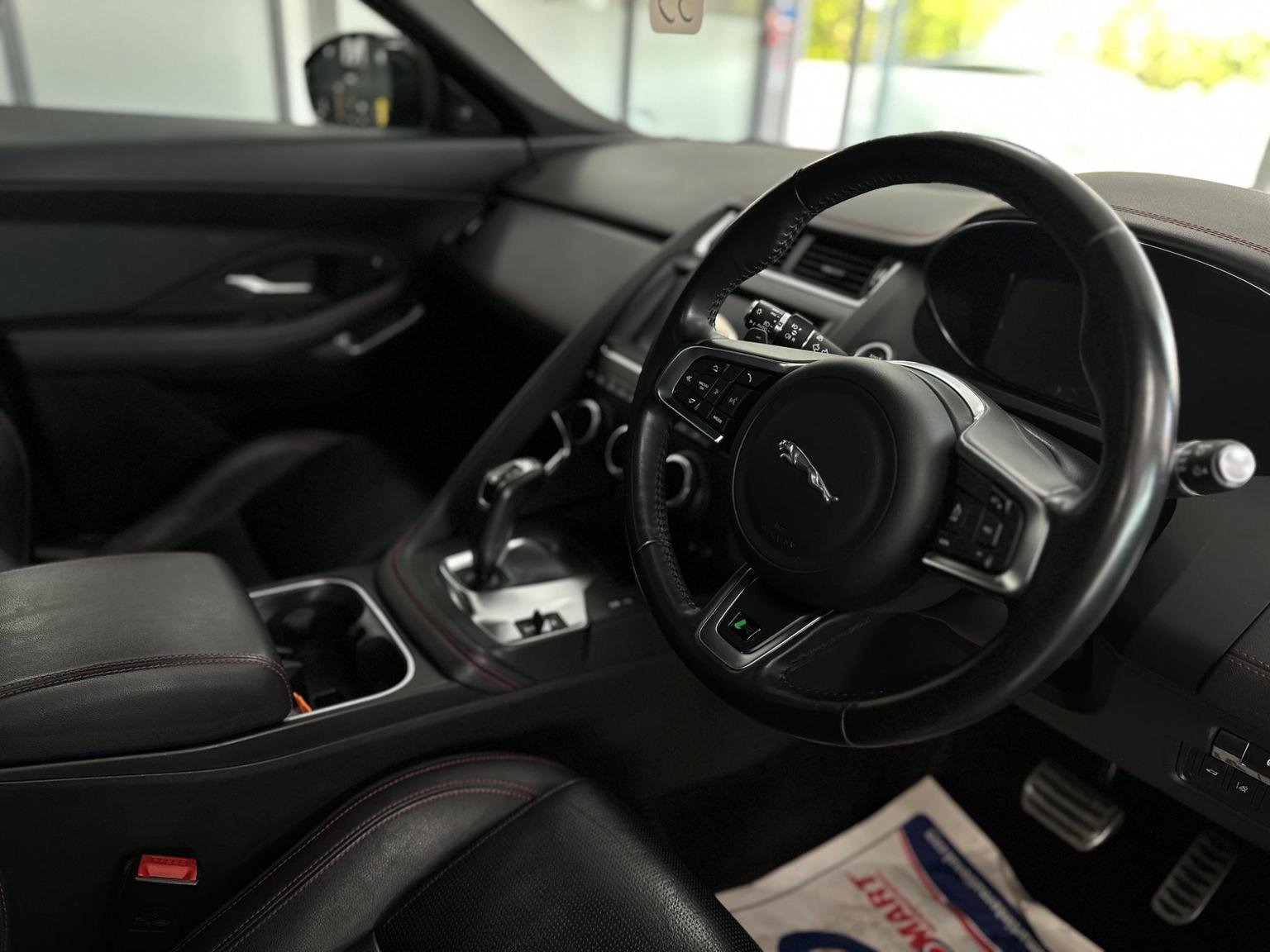 Jaguar E Pace
