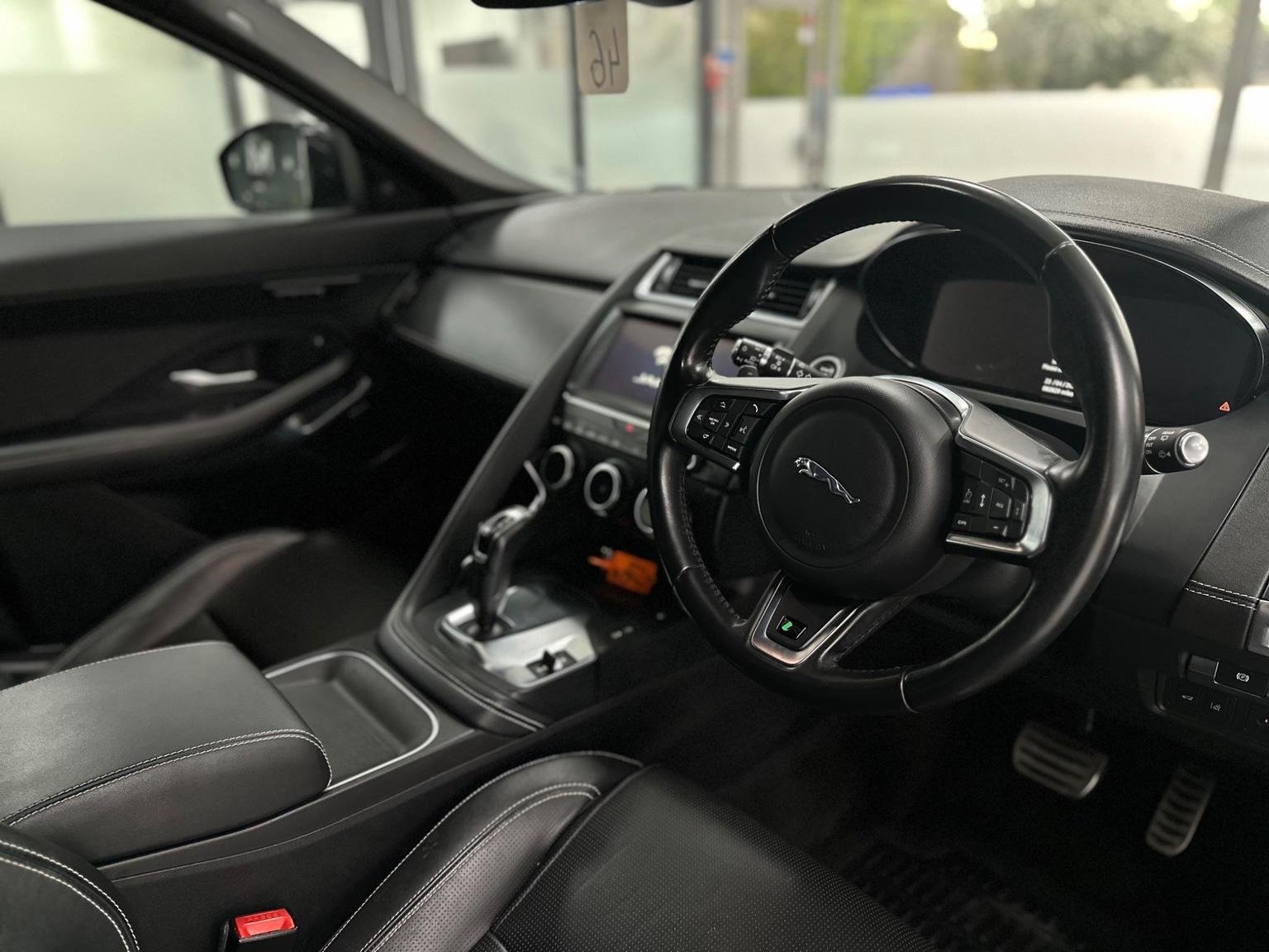 Jaguar E Pace