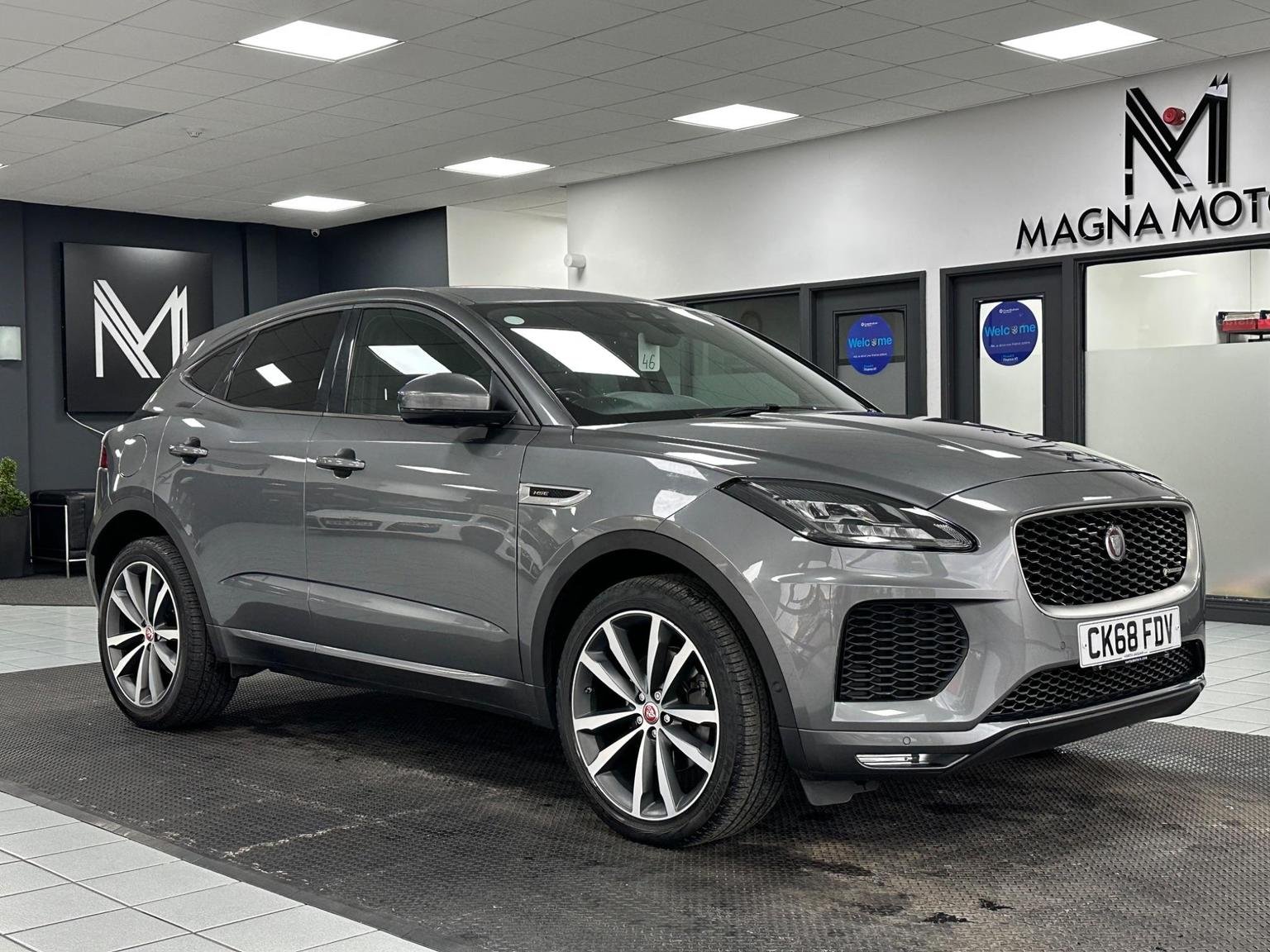 Jaguar E Pace
