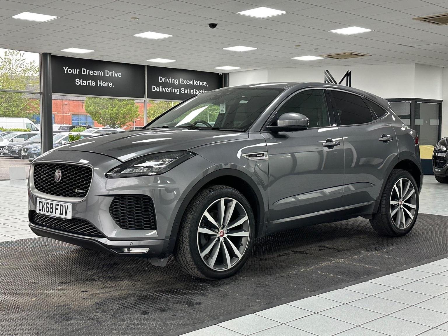 Jaguar E Pace