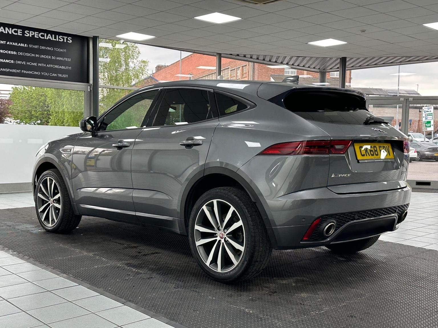 Jaguar E Pace