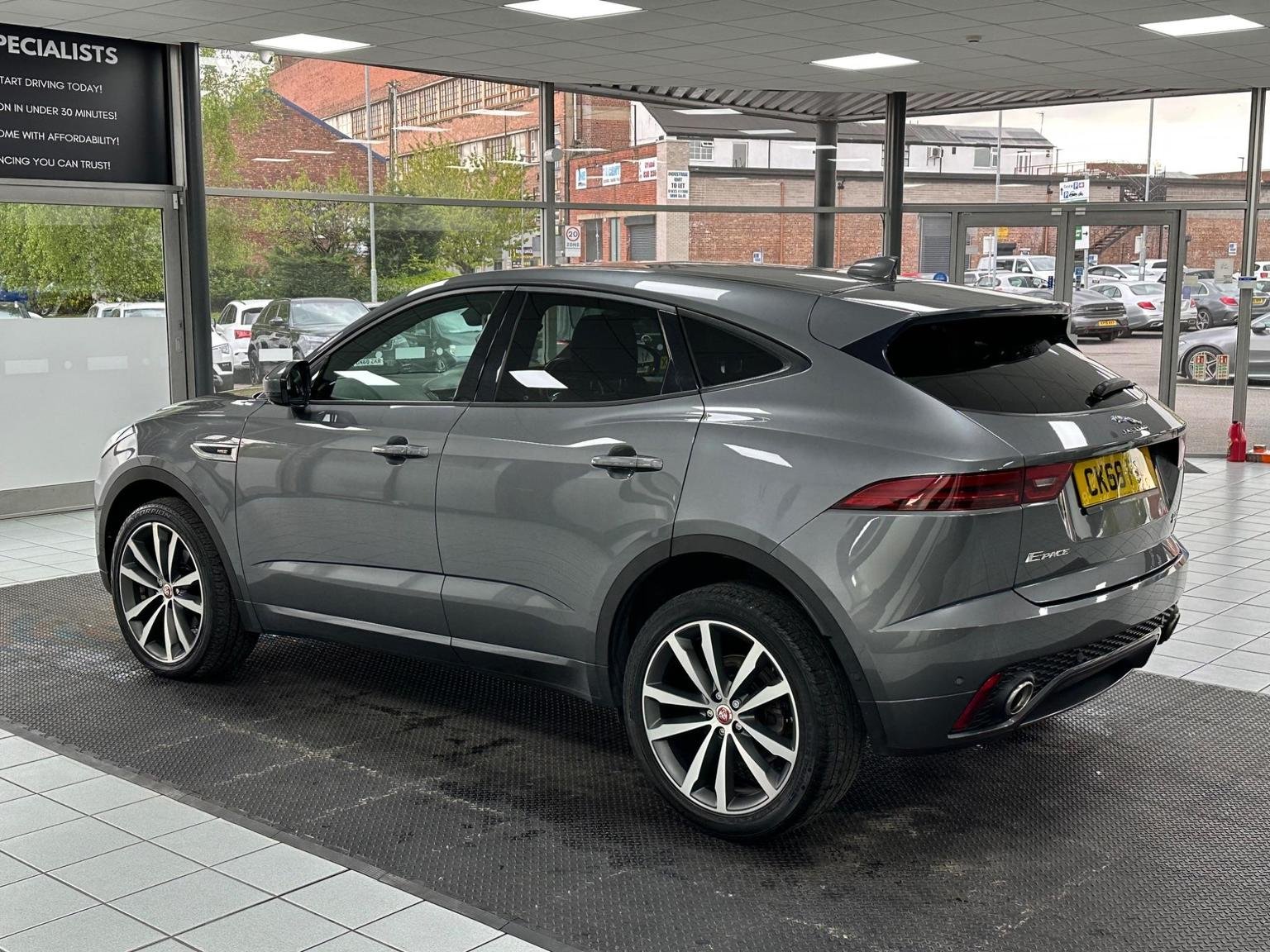 Jaguar E Pace