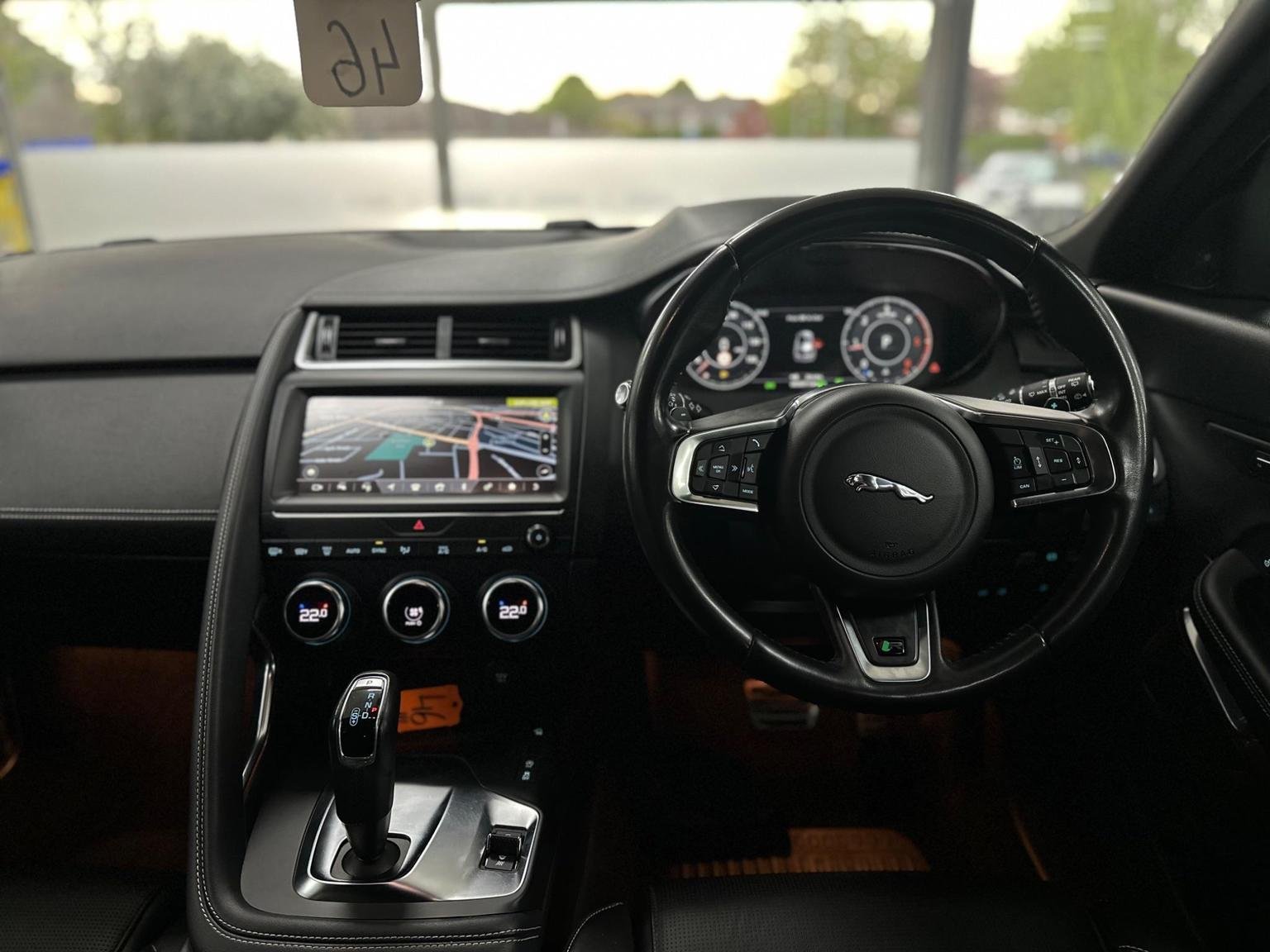 Jaguar E Pace