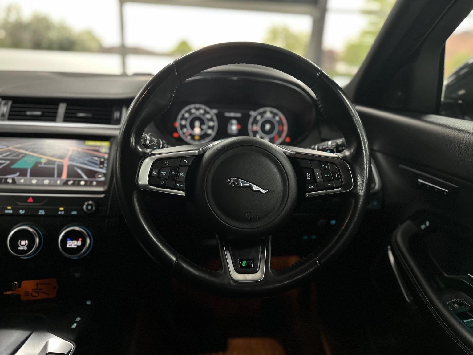 Jaguar E Pace