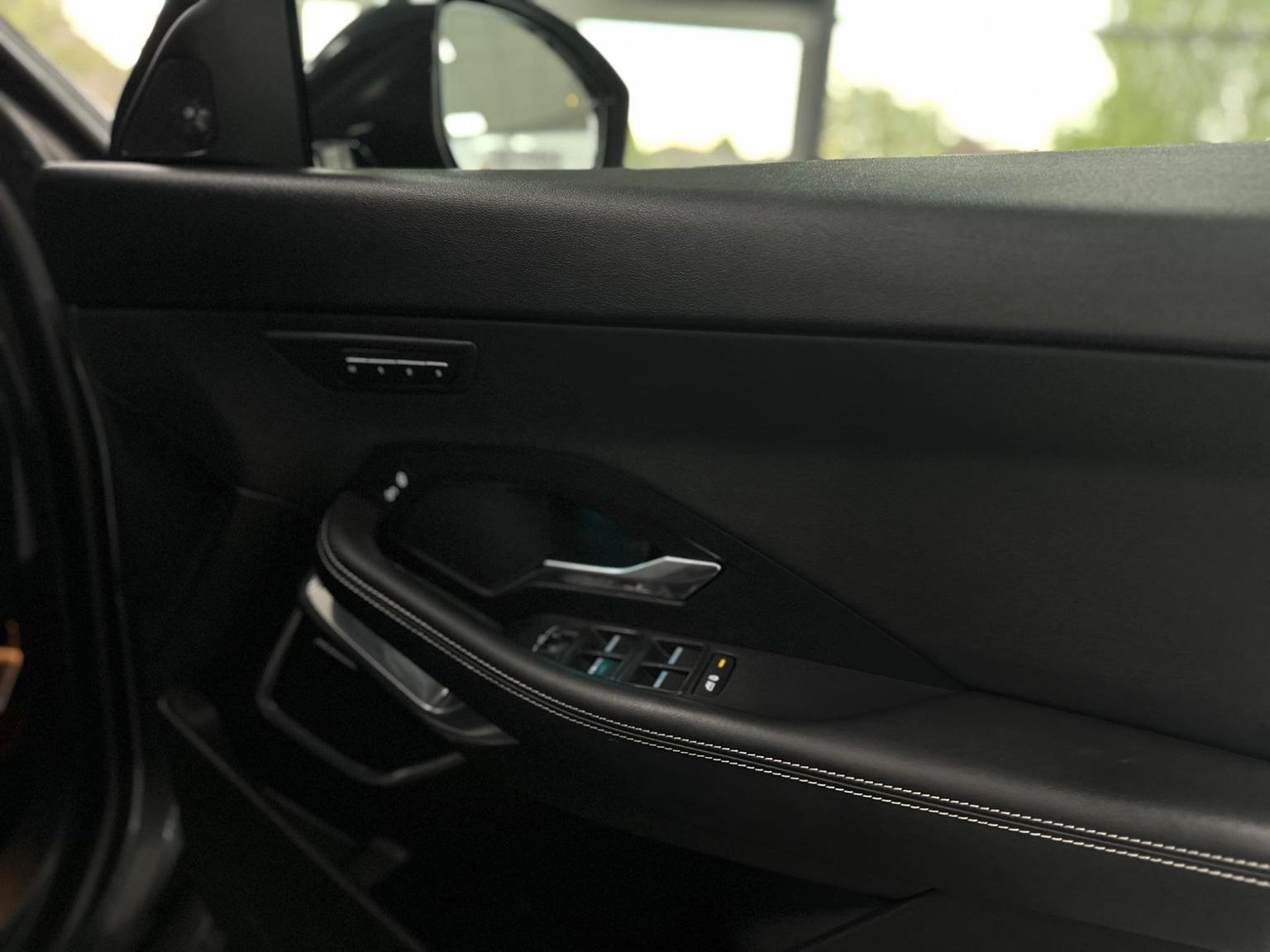 Jaguar E Pace