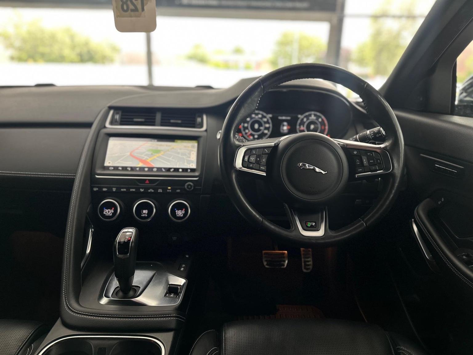 Jaguar E Pace
