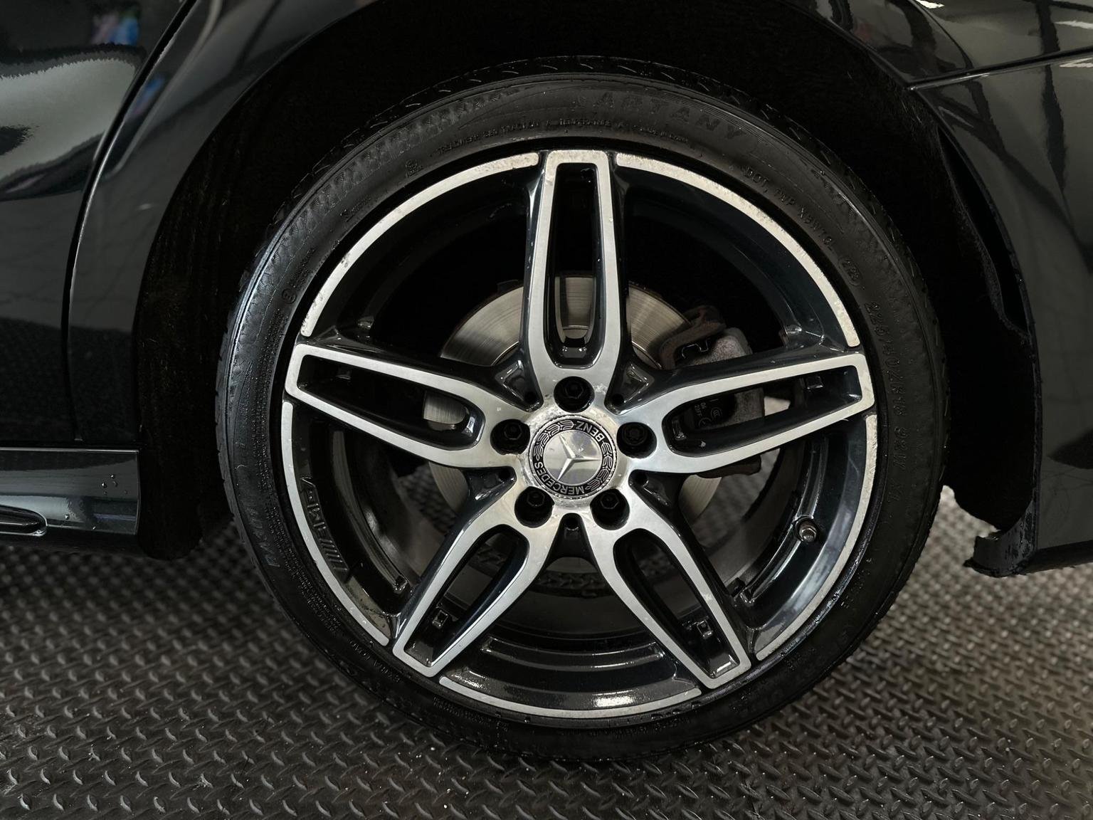 Mercedes Benz CLA