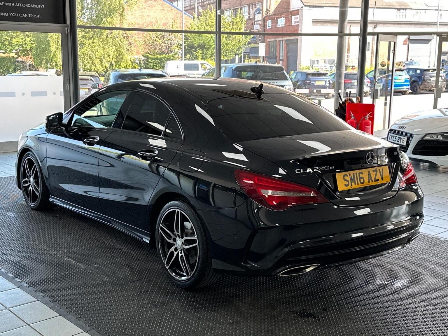 Mercedes Benz CLA