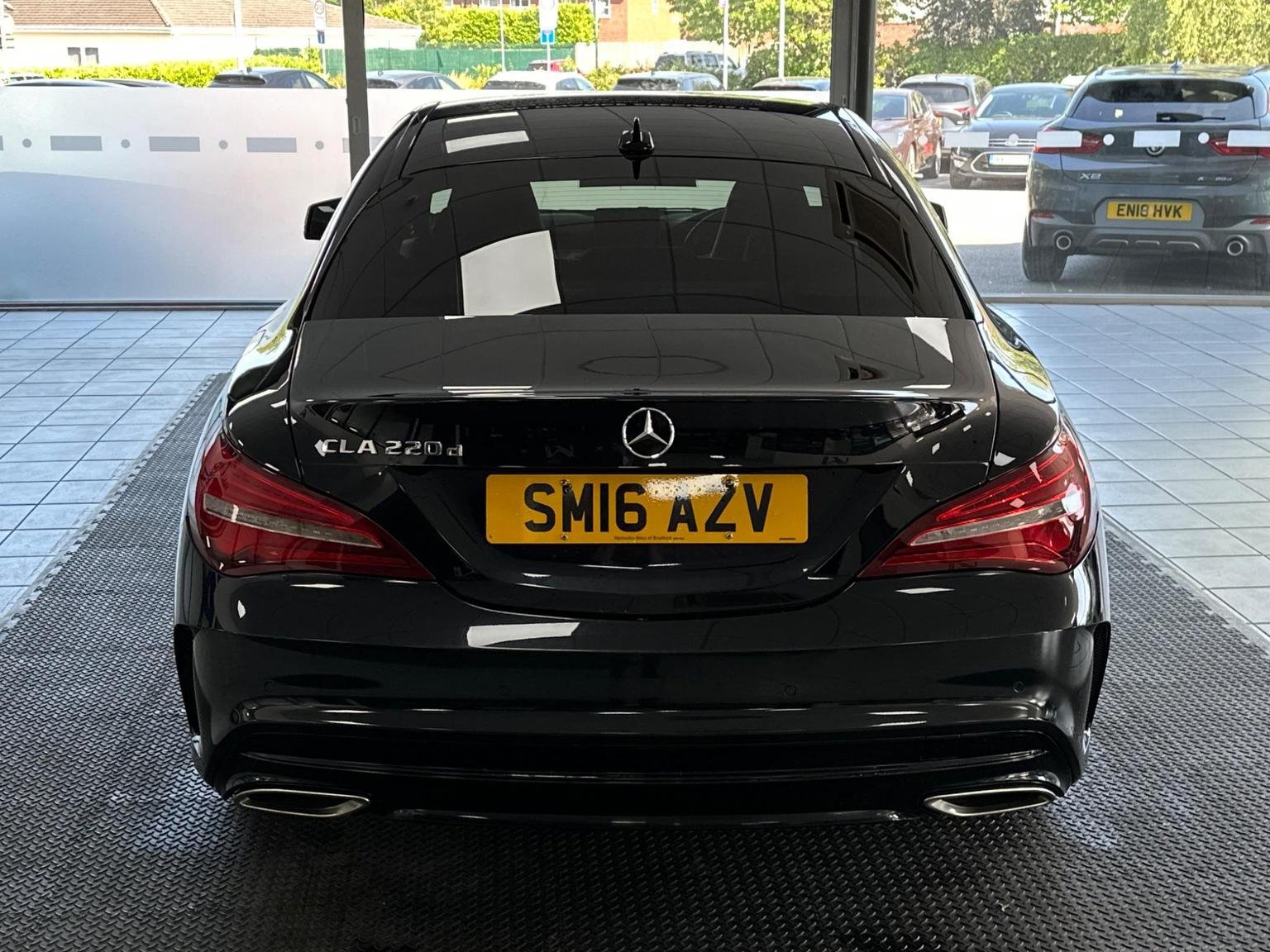 Mercedes Benz CLA