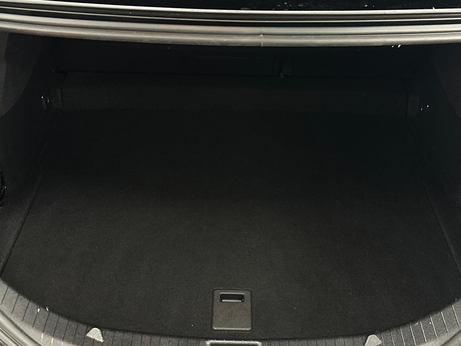 Mercedes Benz CLA