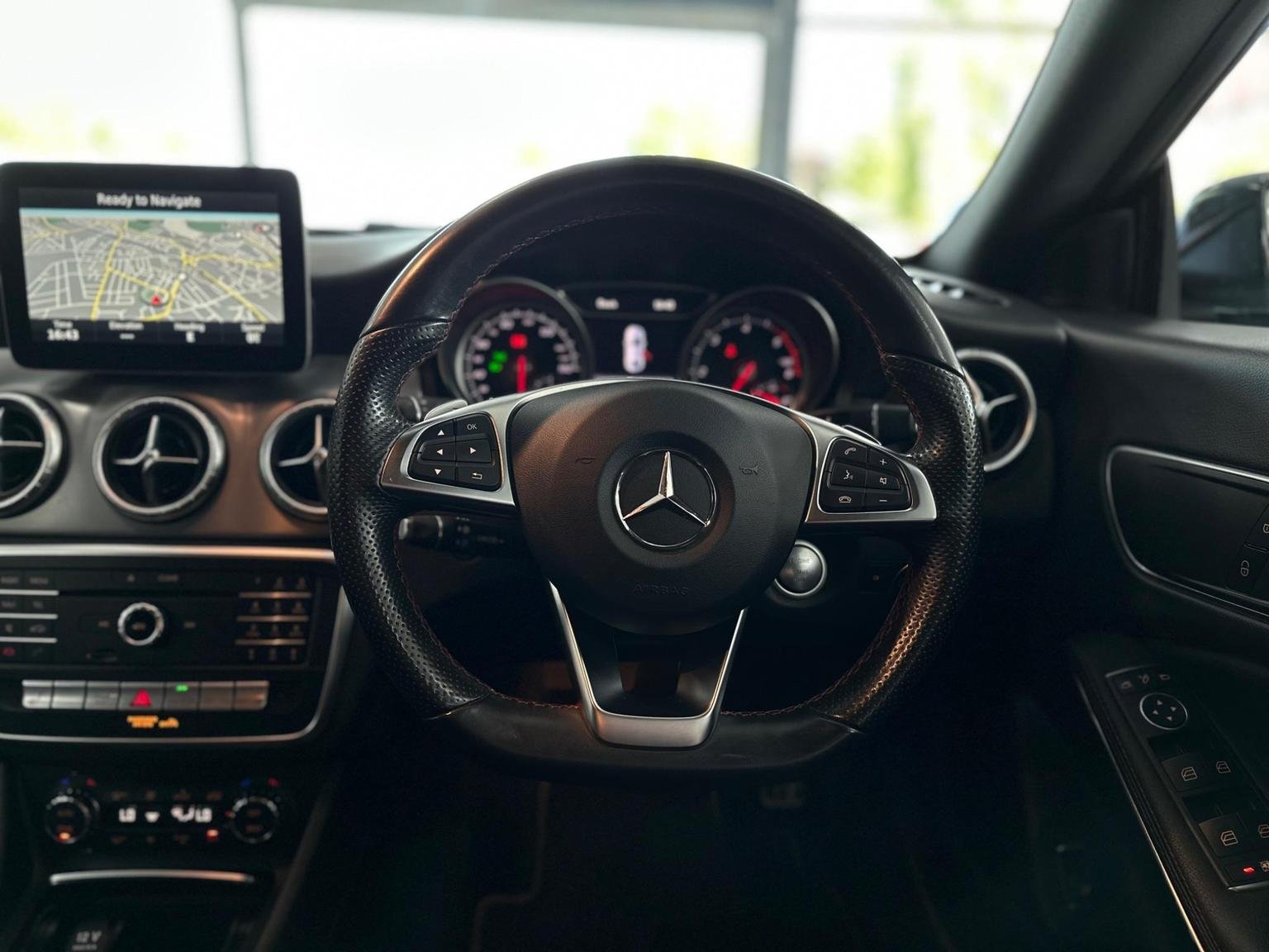 Mercedes Benz CLA
