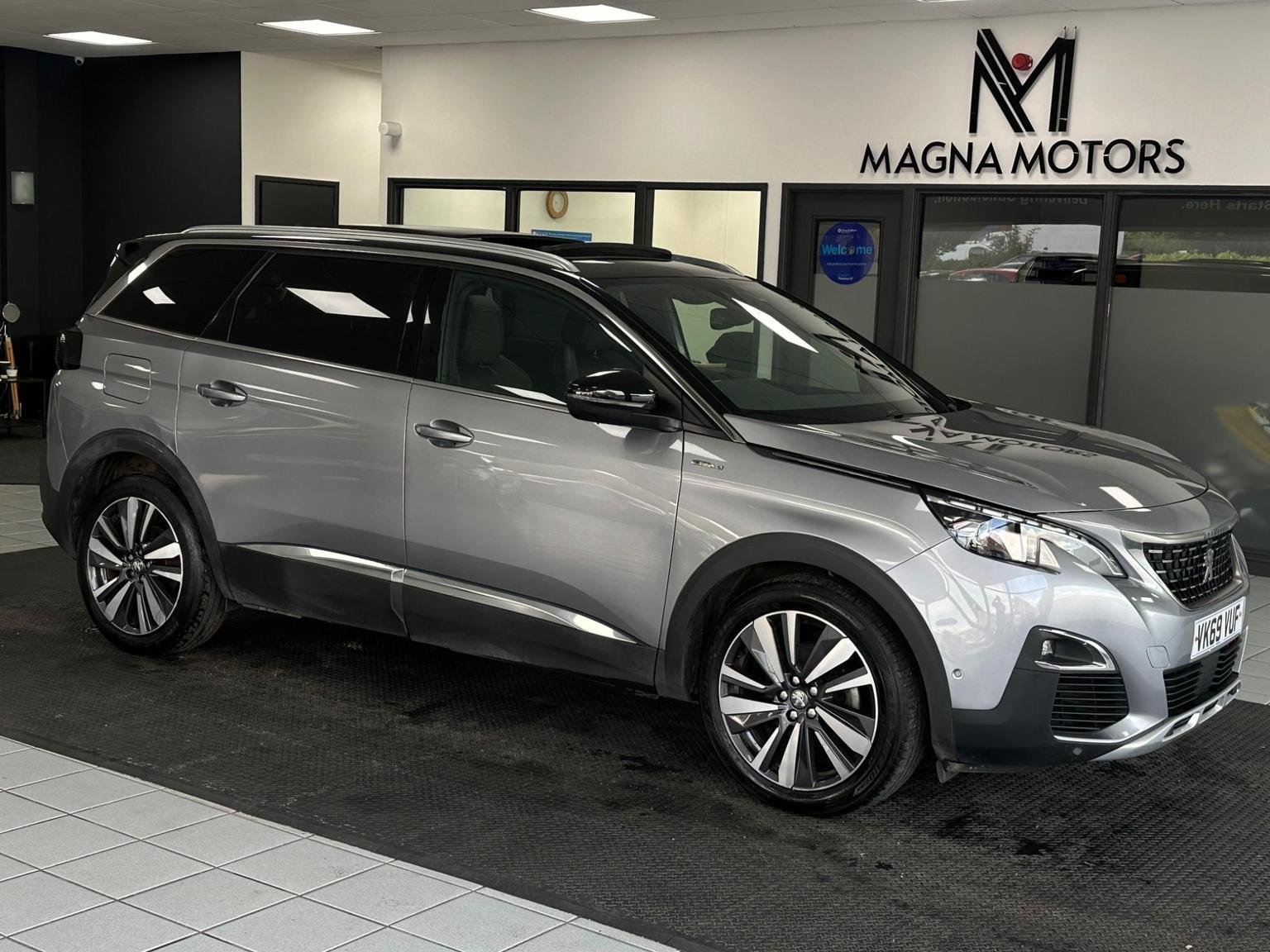 Peugeot 5008
