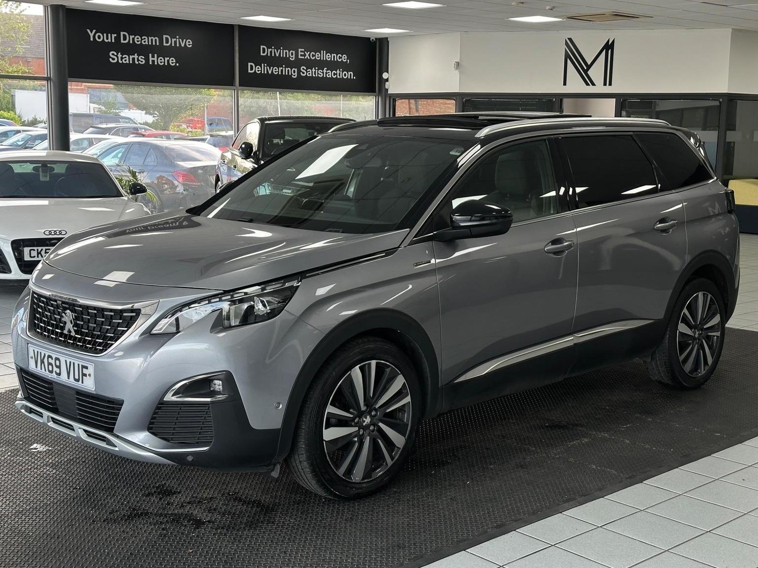 Peugeot 5008