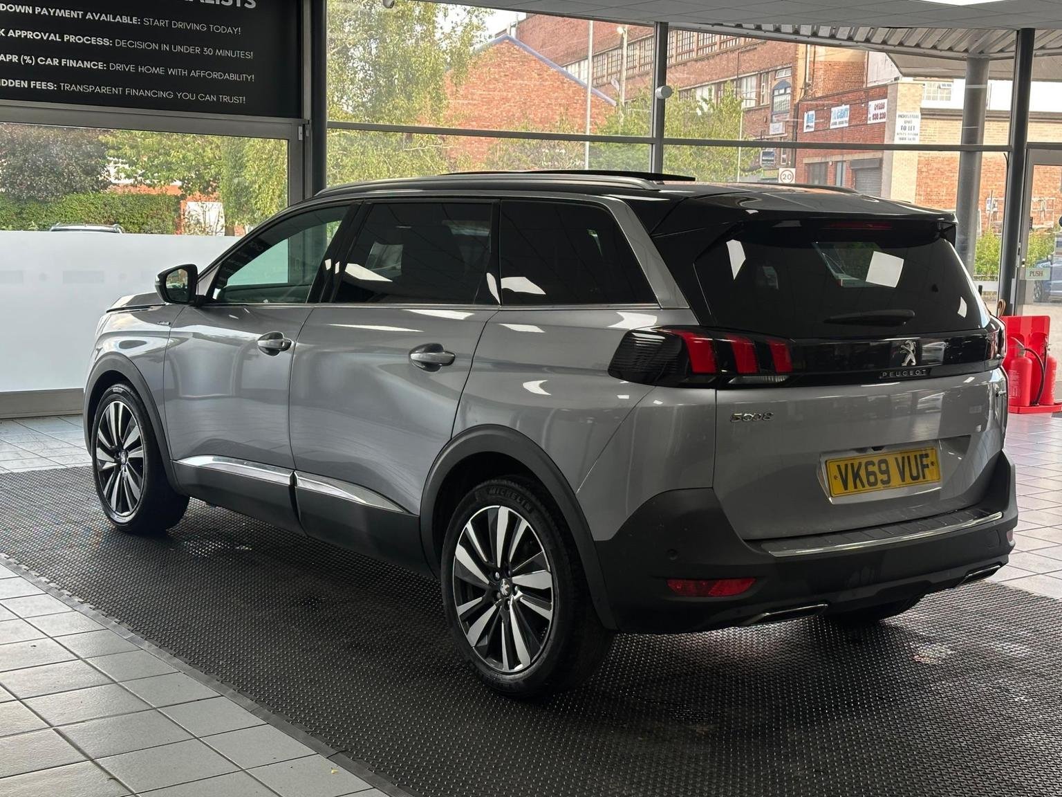 Peugeot 5008