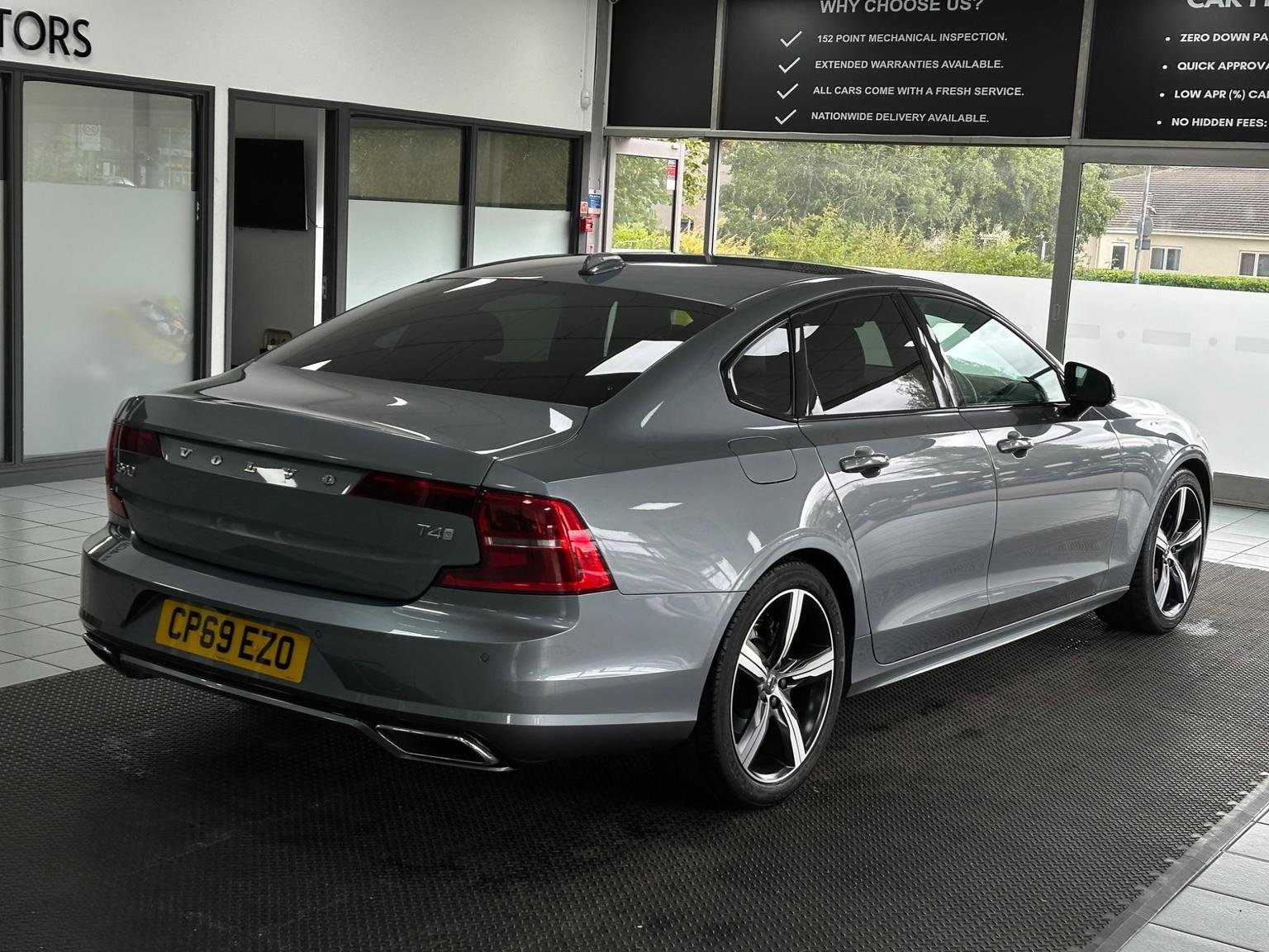 Volvo S90