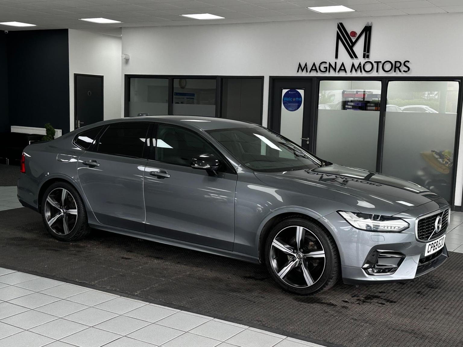 Volvo S90