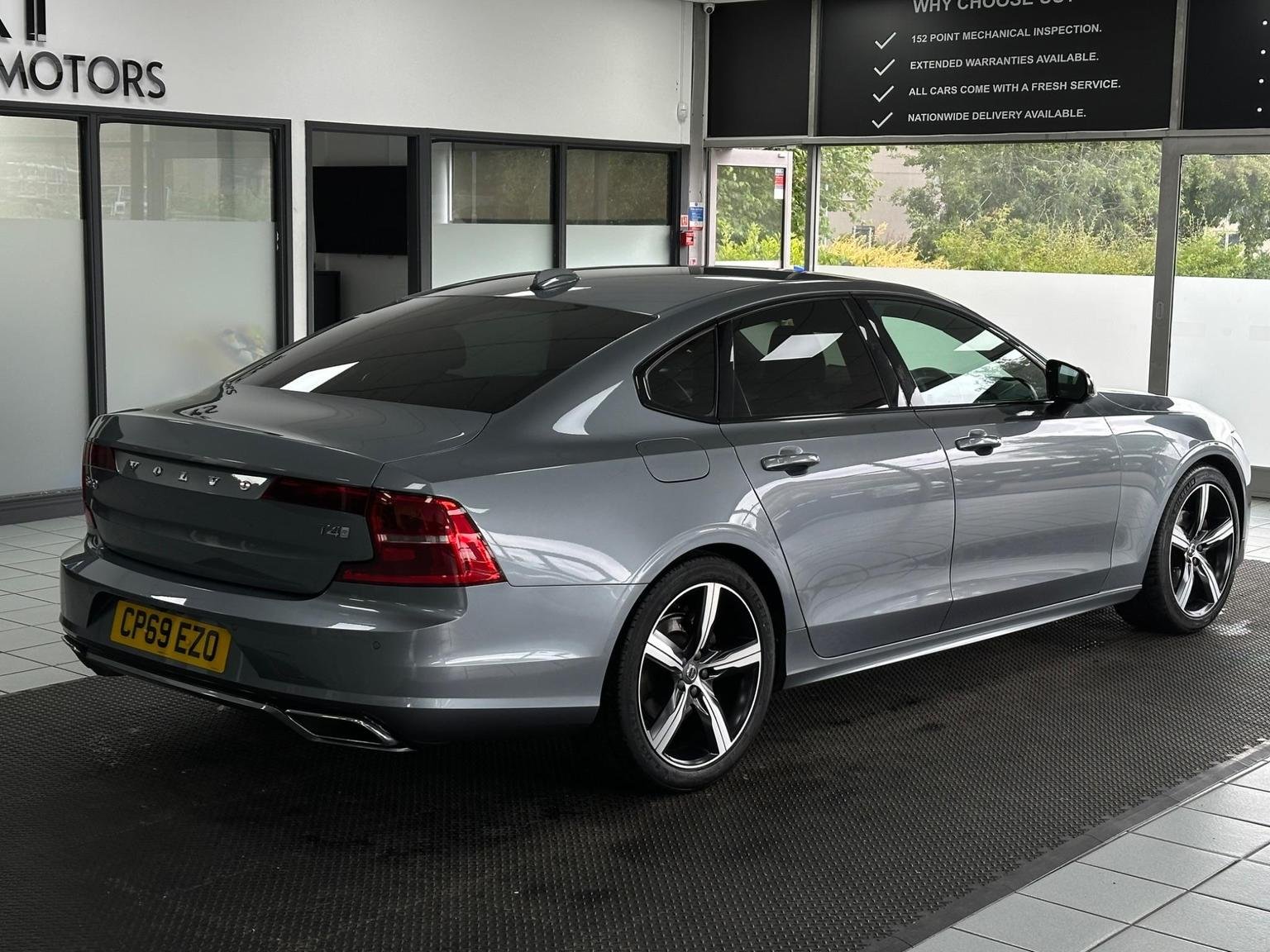 Volvo S90