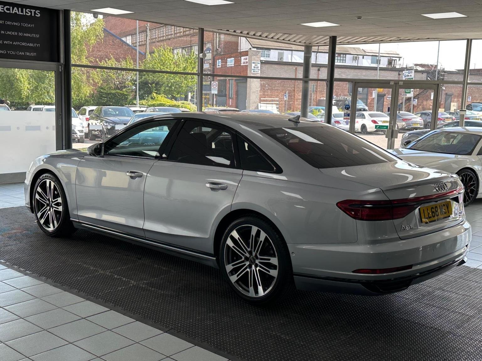 Audi A8