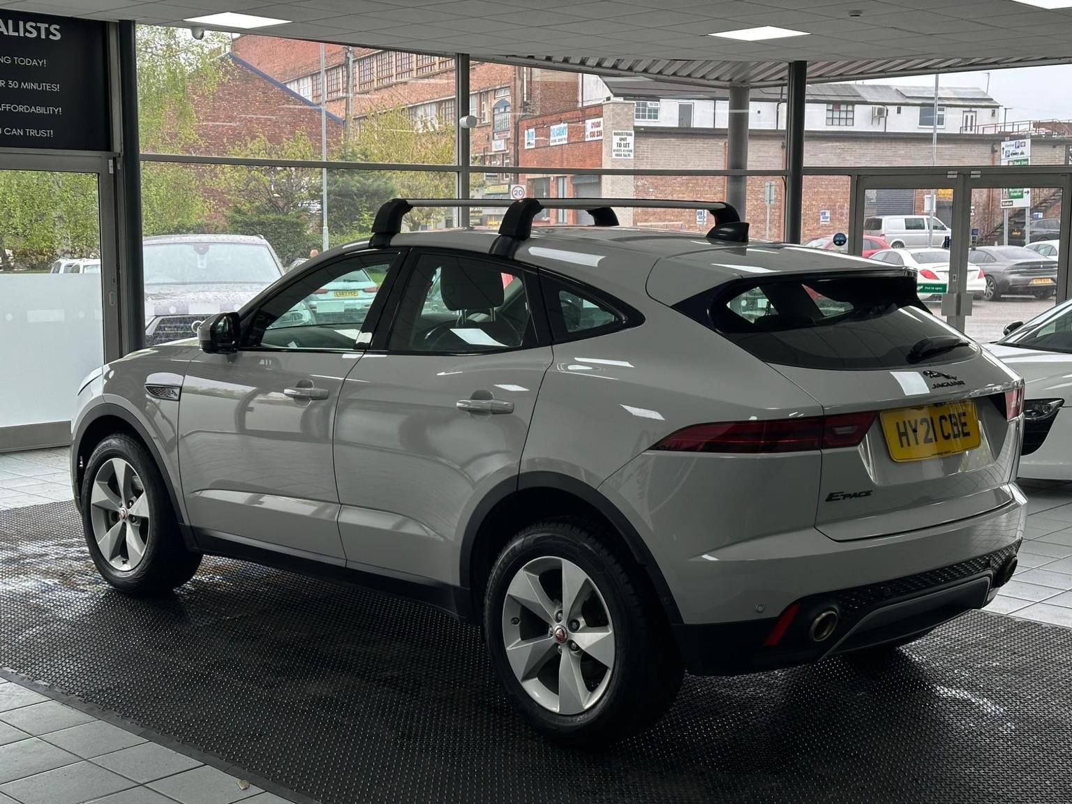 Jaguar E Pace