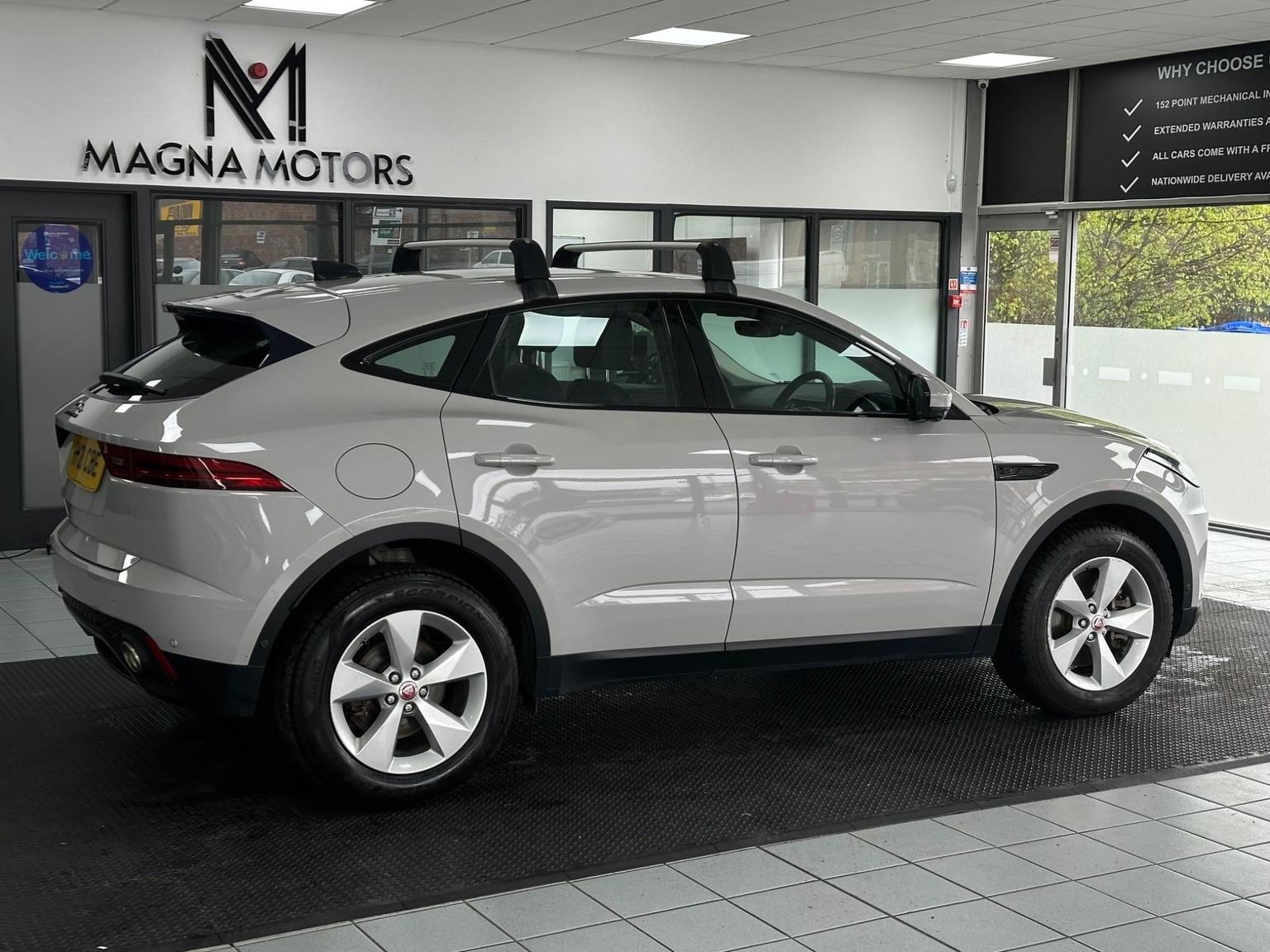 Jaguar E Pace