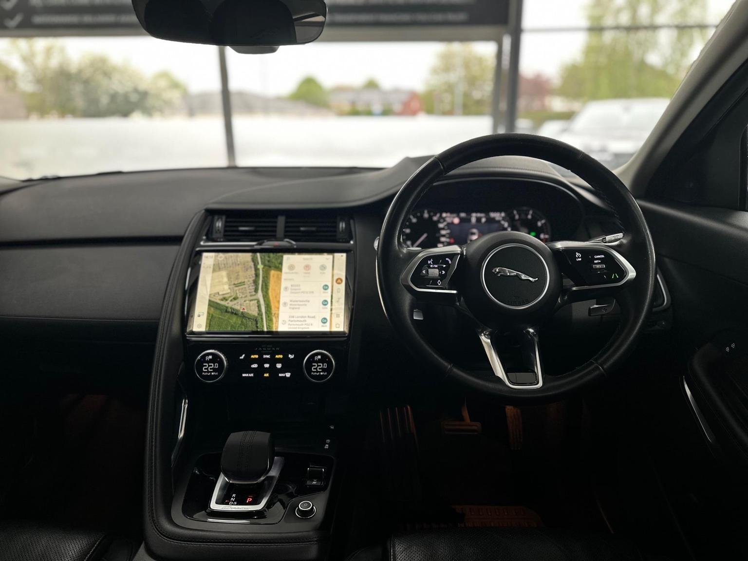 Jaguar E Pace