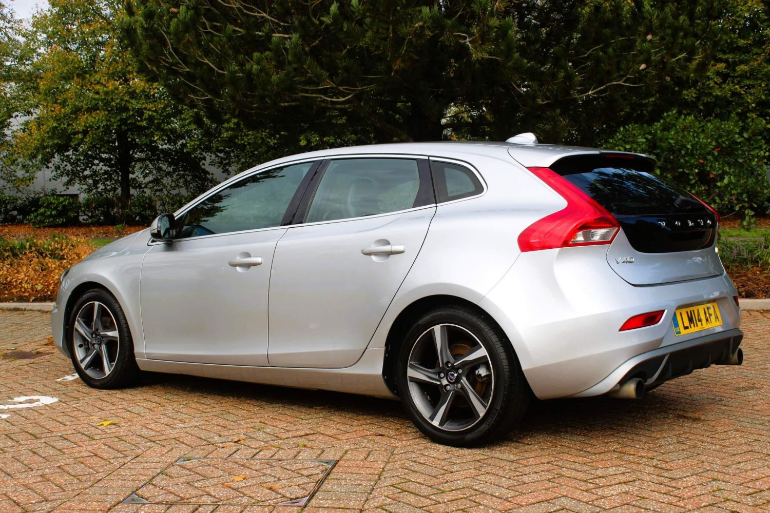 Volvo V40