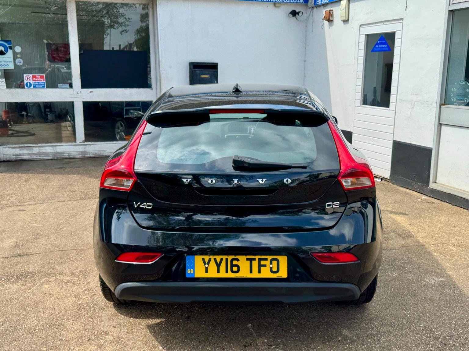 Volvo V40