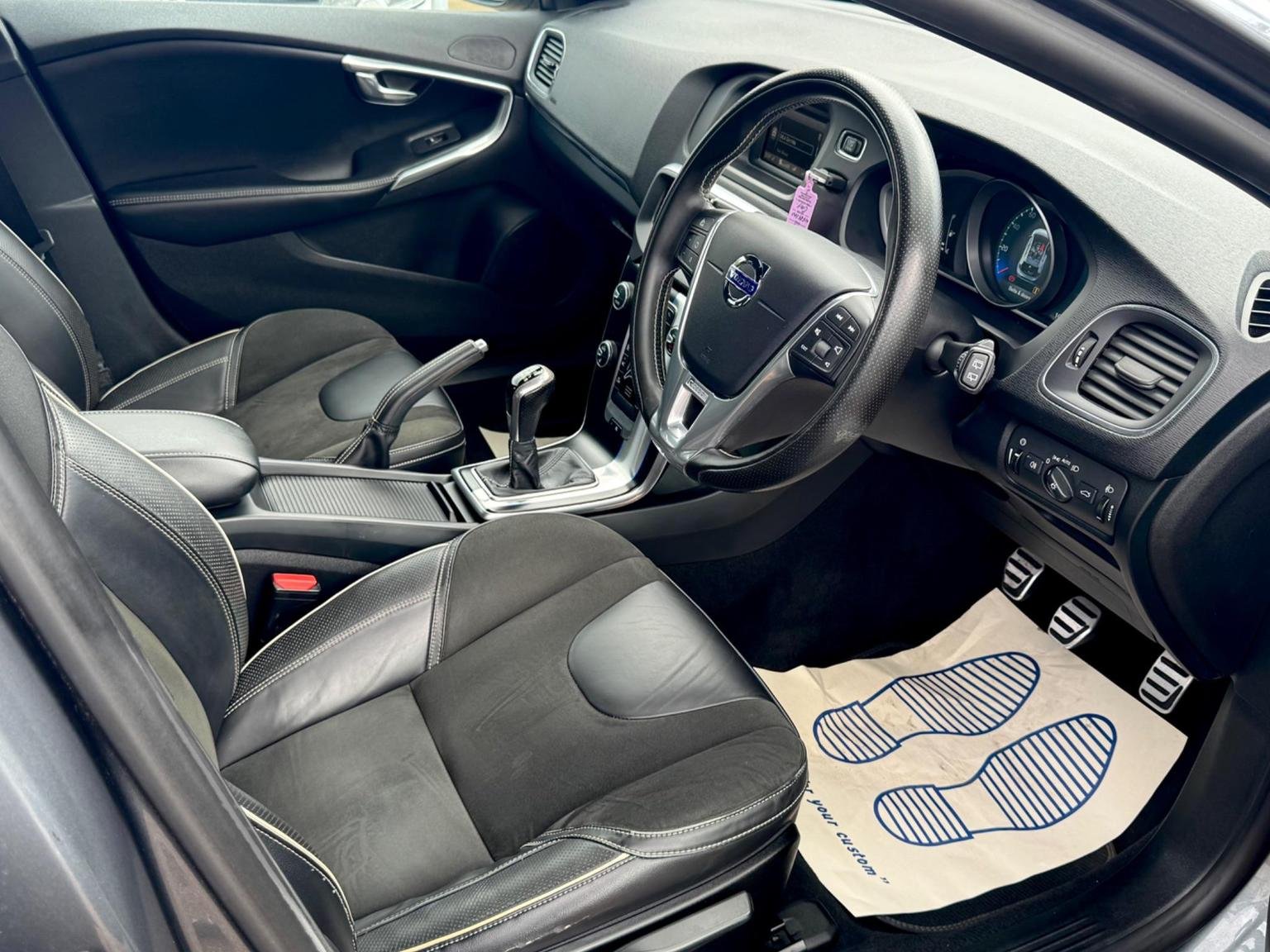 Volvo V40