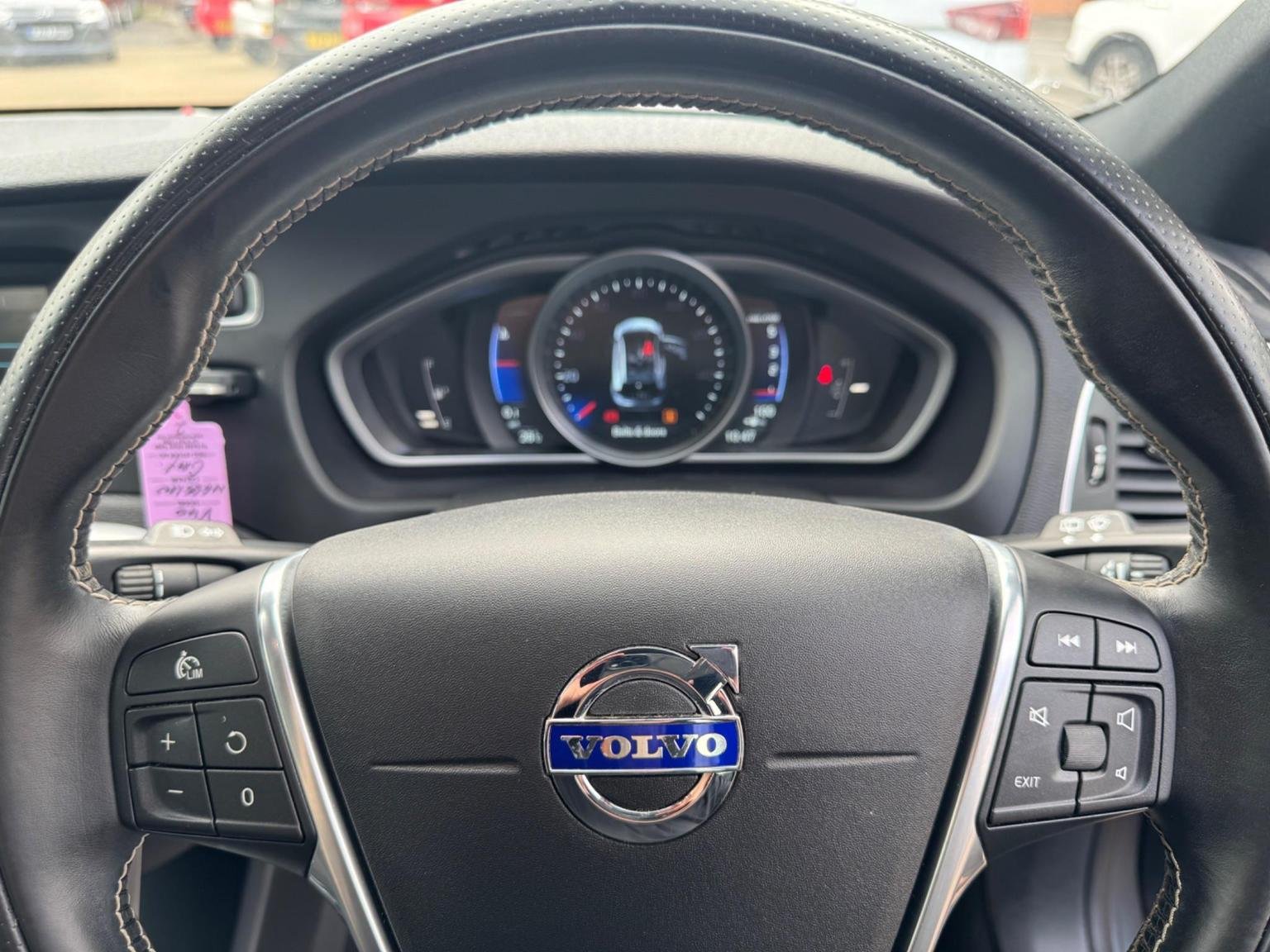 Volvo V40