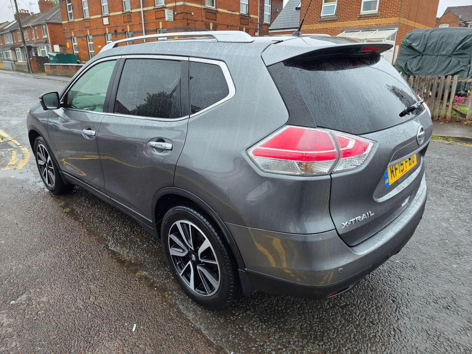 Nissan X Trail