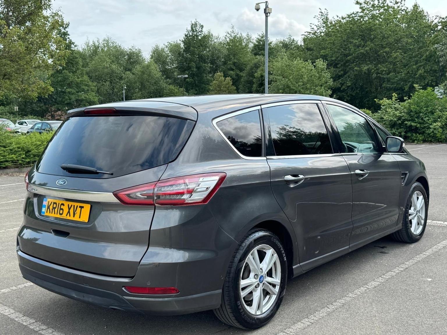 Ford S Max