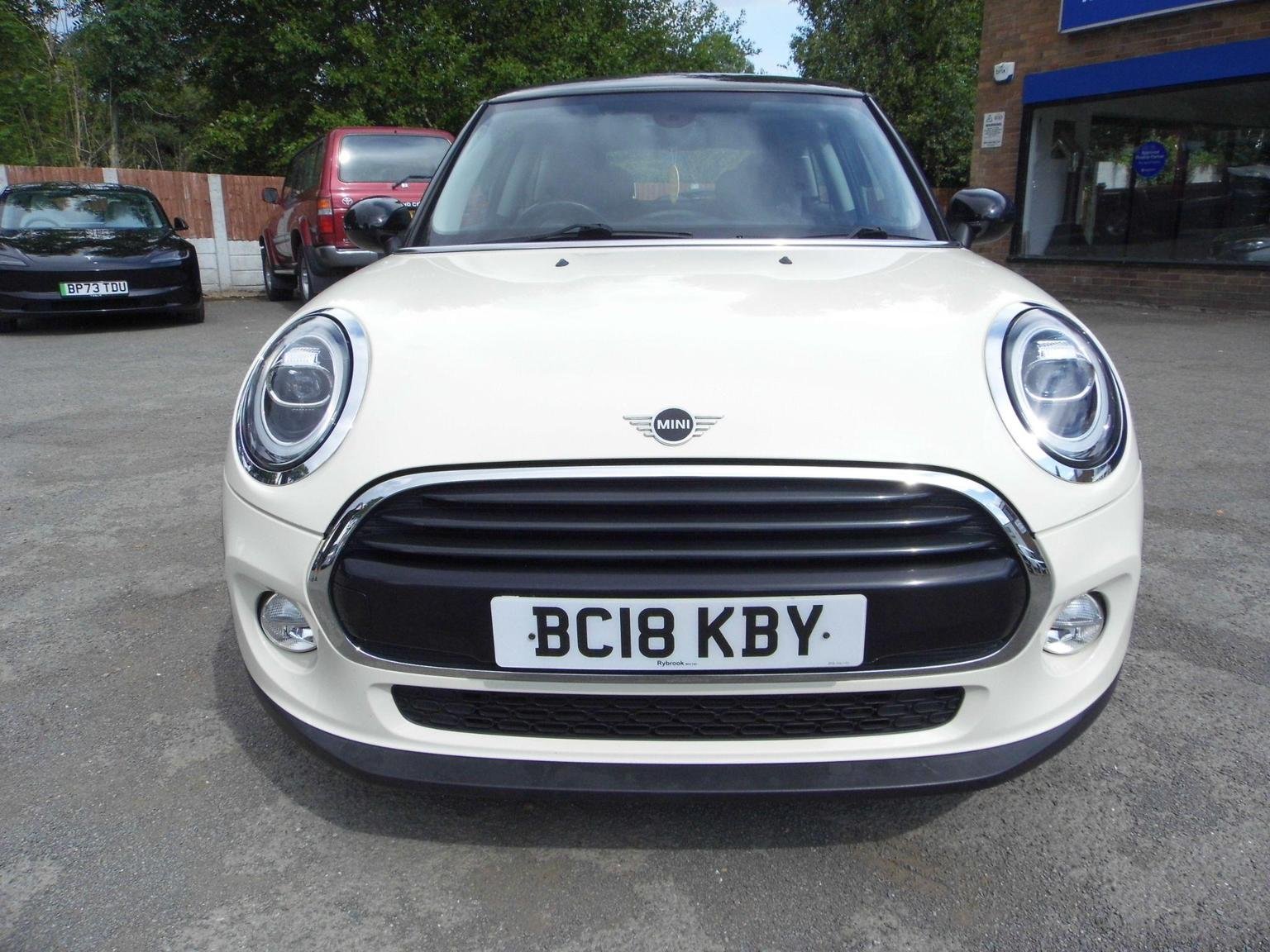 MINI Hatch