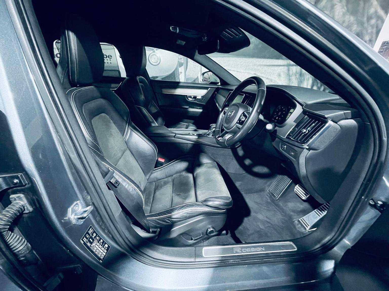 Volvo V90