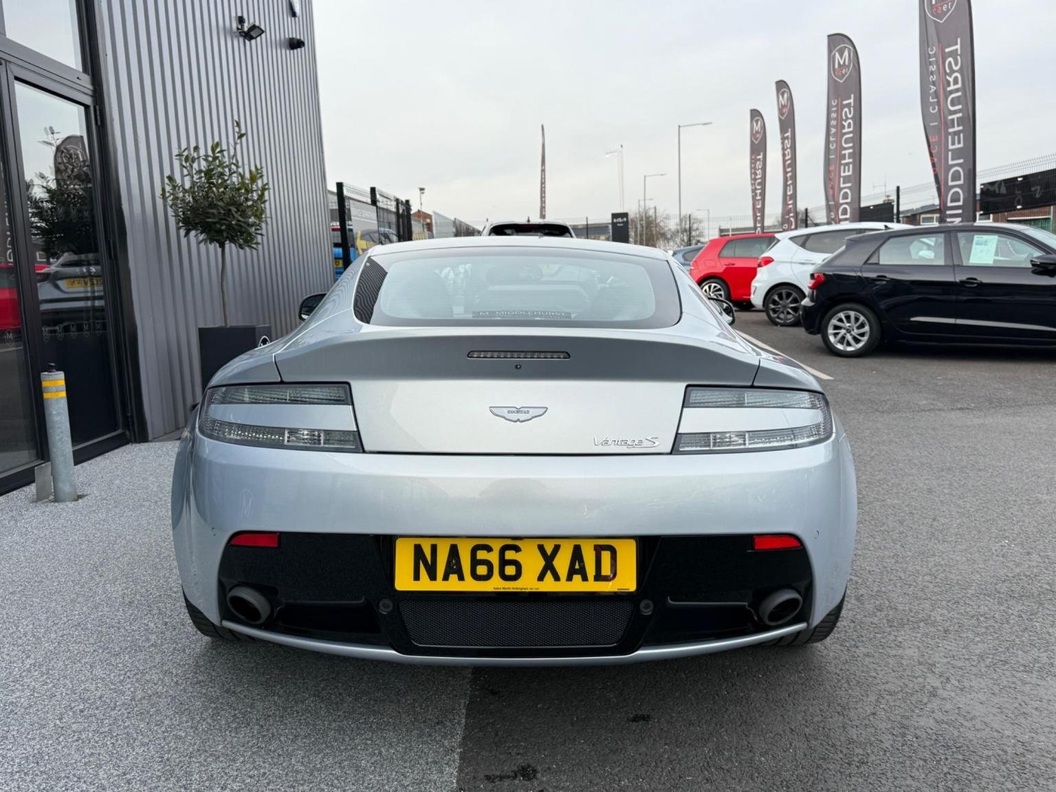 Aston Martin Vantage