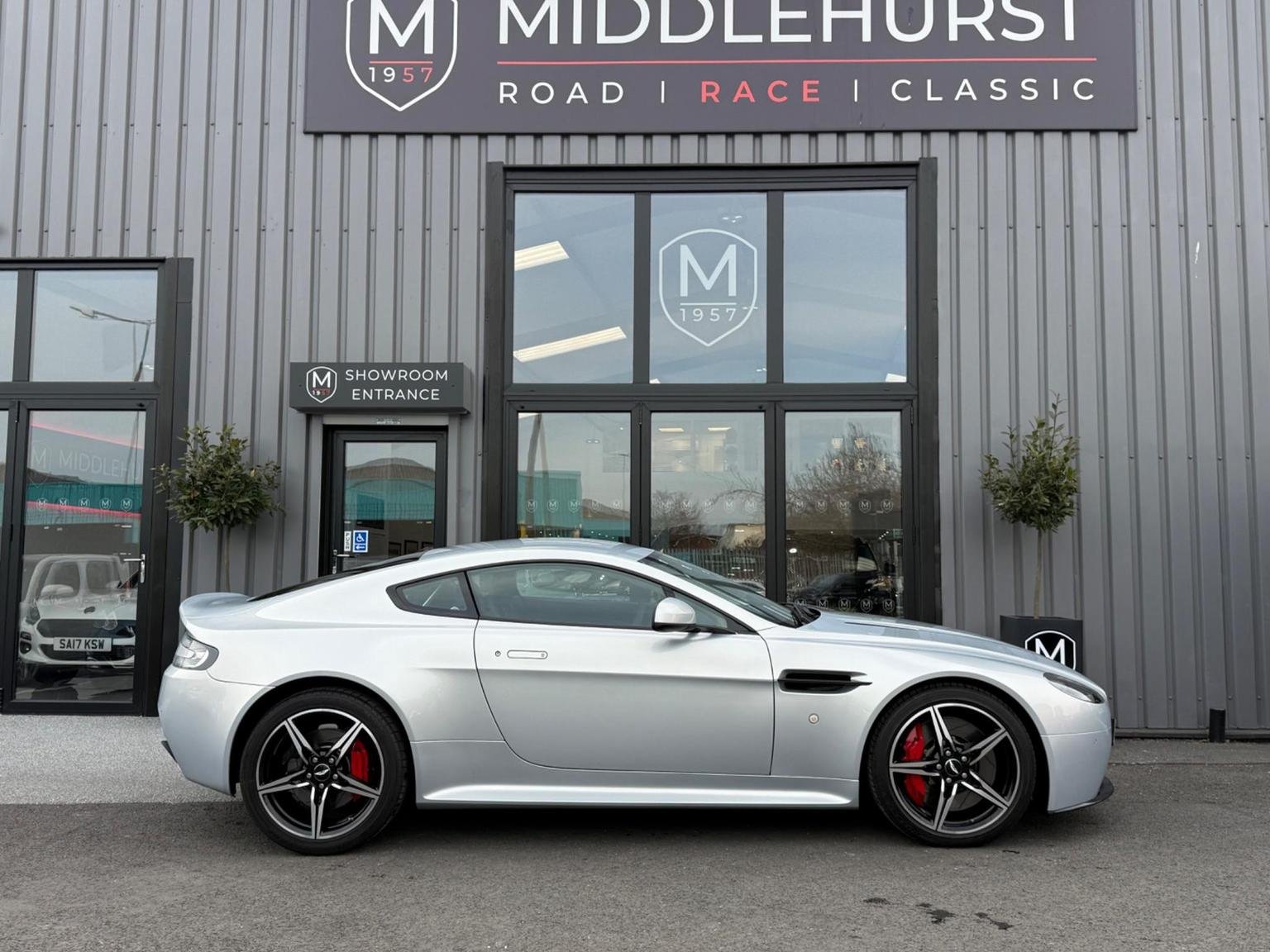 Aston Martin Vantage